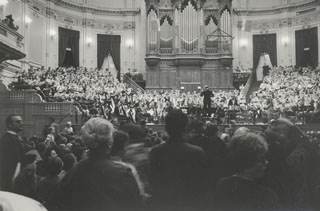 Felix als solo artist in Het Concertgebouw in Amsterdam